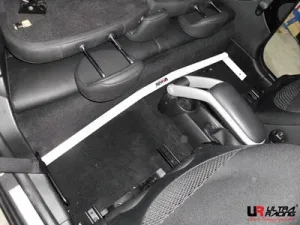 Ultra Racing Mini Clubman 08+ 1.6T UltraRacing 2-Point Room Bar 1646, référence RO2-1646