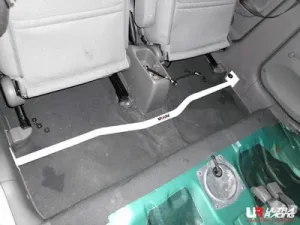 Ultra Racing Kia Rio 1.5 DC 05-10 UltraRacing 2-Point Room Bar, référence RO2-1686