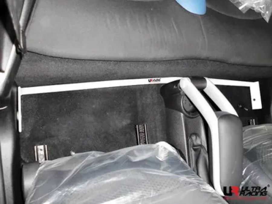 Ultra Racing Mini Cooper S R56 06+ UltraRacing 2-Point Room Bar 1719, référence RO2-1719