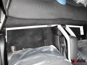 Ultra Racing Mini Cooper S R56 06+ UltraRacing 2-Point Room Bar 1719, référence RO2-1719