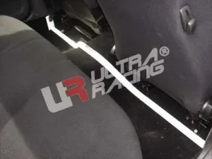 Ultra Racing Nissan Cefiro 88-94 A31 UltraRacing 2-Point Room Bar, référence RO2-400A