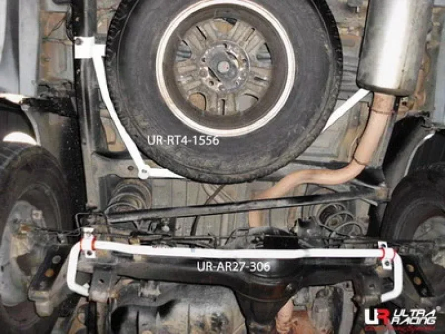 Ultra Racing Toyota Land Cruiser 100 98-07 Ultra-R 4P Rear Torsion Bar, référence RT4-1556