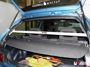 Ultra Racing Honda Civic 88-91 3D UltraRacing Rear C-Pillar Bar 1724, référence RU2-1724