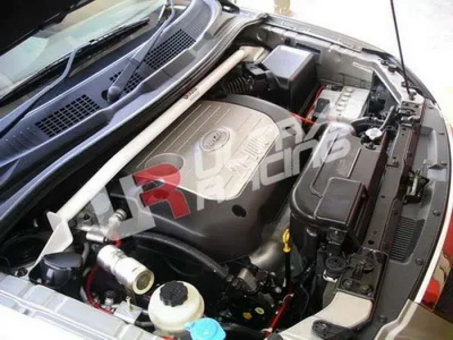Ultra Racing Kia Carens 98+ UltraRacing 2-Point Front Upper Strutbar, référence TW2-133