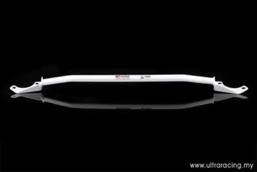 Ultra Racing Nissan Bluebird 92-96 U13 1.8 Ultra-R Front Upper Strutbar, référence TW2-1339