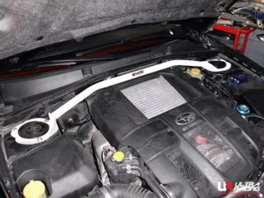 Ultra Racing Subaru Legacy B4 03-09 UltraRacing Front Upper Strutbar, référence TW2-1432
