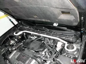 Ultra Racing Subaru Legacy / Outback 09+ Ultra-R 2P Front Upper Strutbar, référence TW2-1487
