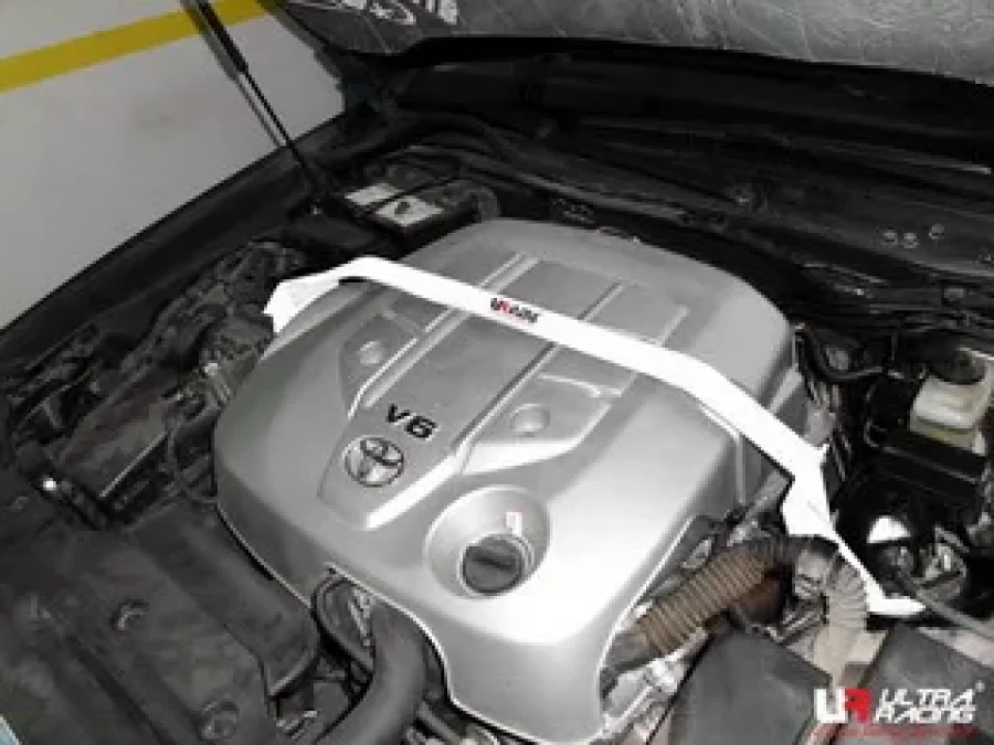Ultra Racing Toyota Crown 09+ 3.0 Saloon Ultra-R Front Upper Strutbar, référence TW2-1521