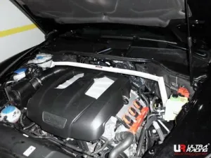 Ultra Racing Porsche Cayenne 958 10+ 3.0 V6 Ultra-R Front Upper Strutbar, référence TW2-1524