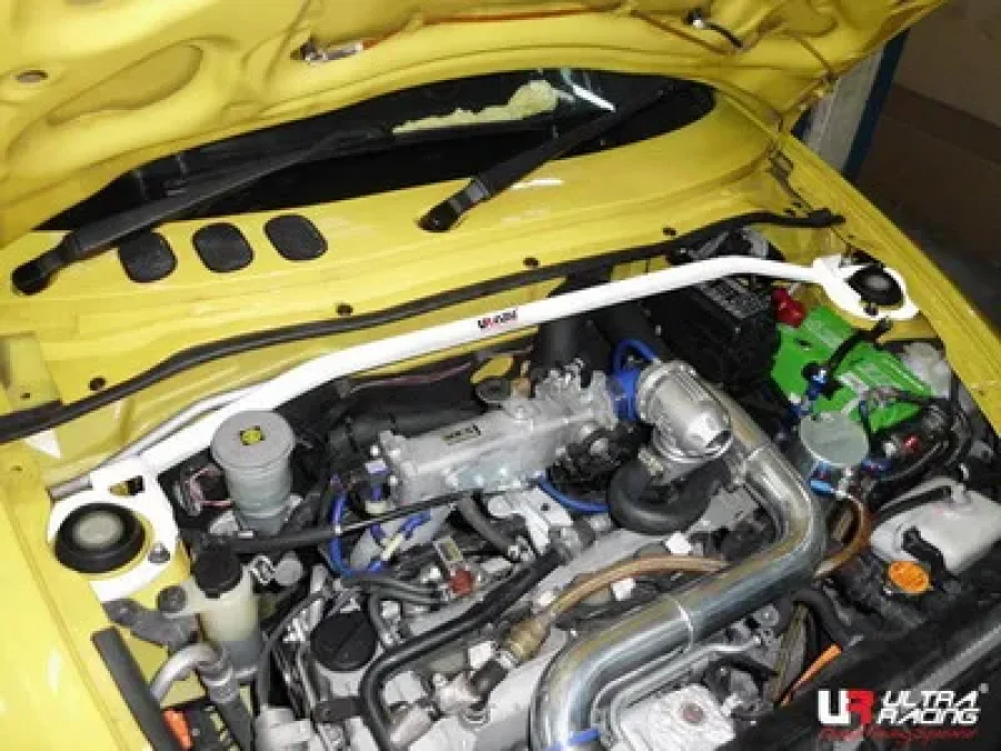 Ultra Racing Daihatsu Copen 660T 02-11 Ultra-R Front Upper Strutbar RHD, référence TW2-1666