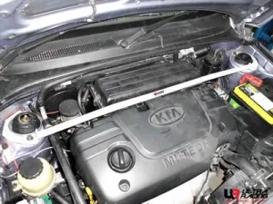 Ultra Racing Kia Rio 1.5 DC 05-10 UltraRacing Front Upper Strutbar, référence TW2-1684