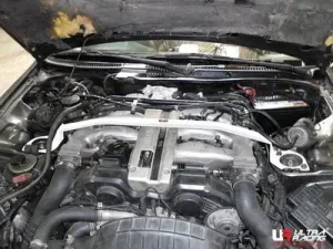 Ultra Racing Nissan 300ZX Z32 90-97 UltraRacing Front Upper Strutbar, référence TW2-1764