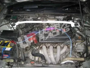 Ultra Racing Honda Accord 90-93 UltraRacing Front Upper Strutbar Inject., référence TW2-532