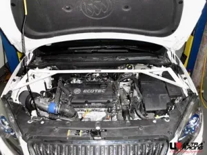 Ultra Racing Buick Excelle 1.6 T 09+ 2WD UltraRacing Front Upper Strutbar, référence TW4-1513