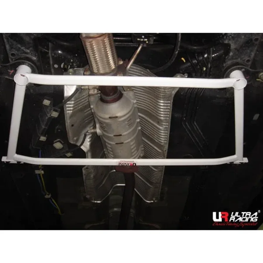 Ultra Racing Honda Accord 03-08 2D/4D UltraRacing 4-Point Front H-Brace, référence LA4-215
