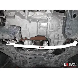 Ultra Racing Ford Focus 1.8 MK2 05-10 Ultra-R 2-Point Front Lower Bar, référence LA2-1869