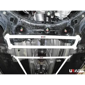 Ultra Racing Nissan Almera 1.5 11+ UltraRacing 4-Point Front Lower Brace, référence LA4-1942
