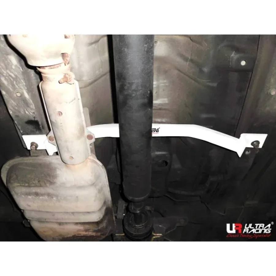 Ultra Racing Hyundai Santa Fe SM 01-06 Ultra-R 2P Mid Lower Brace 1894, référence ML2-1894