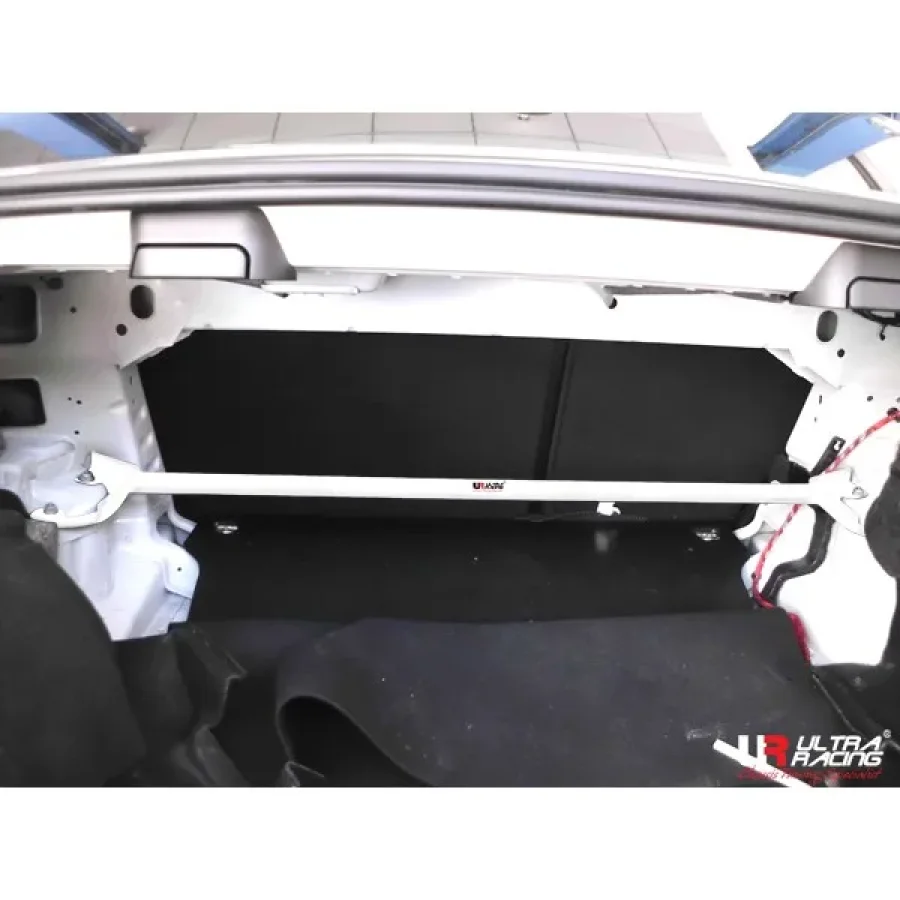 Ultra Racing Mercedes C-Class/ AMG 07+ W204 Ultra-R Rear Upper Strutbar, référence RE2-1821