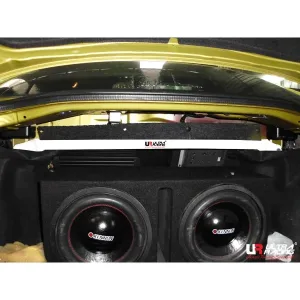 Ultra Racing Nissan Skyline V35 2.5 01+ Ultra-R 2P Rear Upper Strutbar, référence RE2-1960