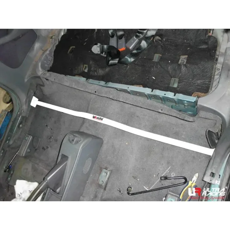 Ultra Racing Fiat Bravo 1.8 95-01 UltraRacing 2-Point Room Bar, référence RO2-1919