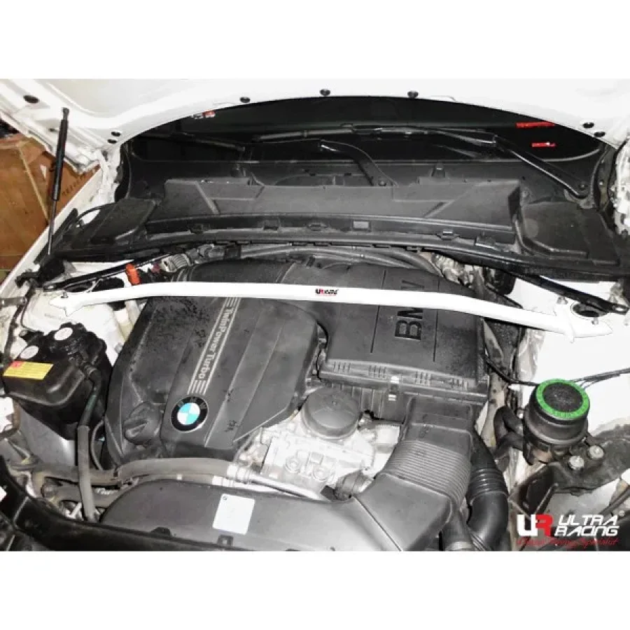 Ultra Racing BMW 3 E92 335i / E93 3.5 Ultra-R 2Point Front Upper Strutbar, référence TW2-1796