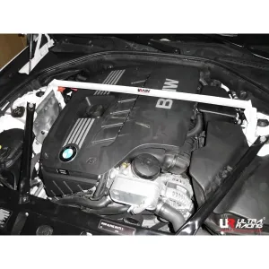 Ultra Racing BMW 520/525/528 F10 10+ UltraRacing 2P Front Upper Strutbar, référence TW2-1864