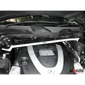 Ultra Racing Mercedes ML 3.5 W164 RHD 05-11 Ultra-R Front Upper Strutbar, référence TW2-1884