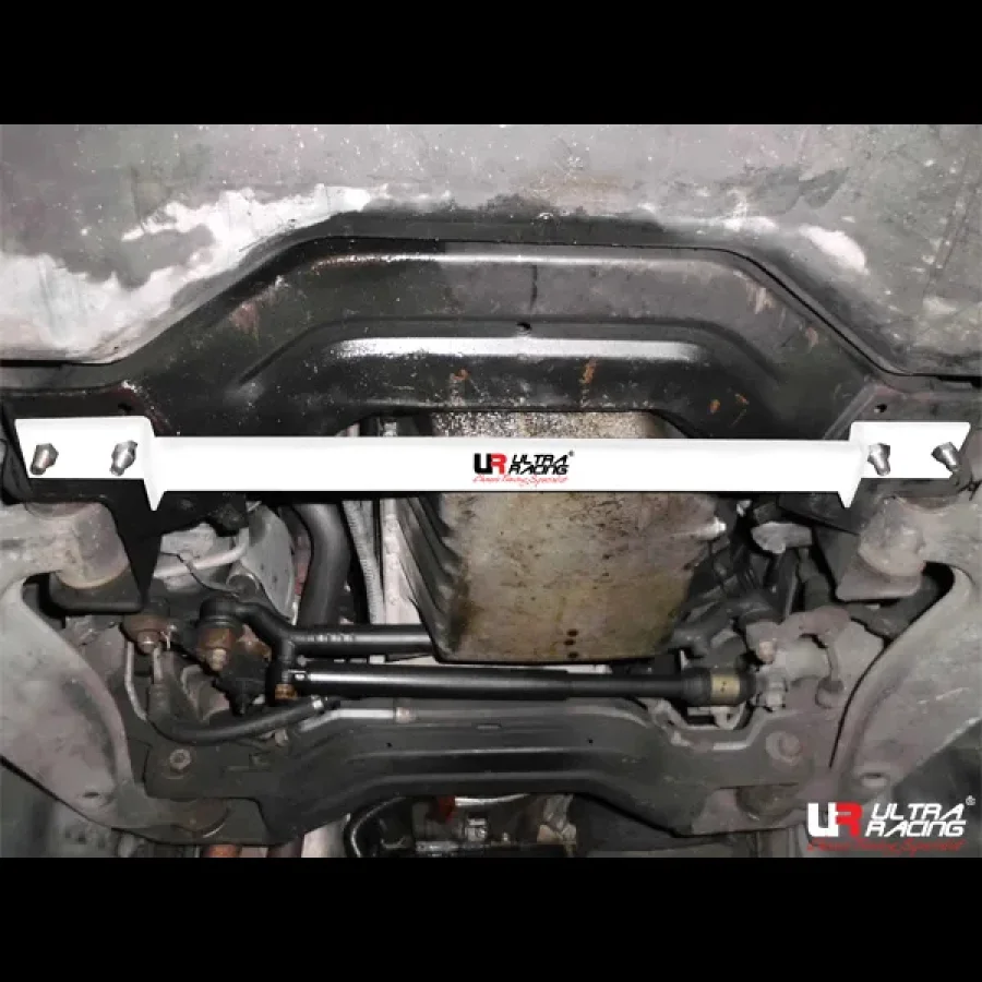 Ultra Racing Mercedes S-Class 91-98 W140 3,2 Ultra-R 2P Front Lower Bar, référence LA2-2059
