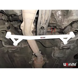 Ultra Racing Nissan Primera 95-02 P11 UltraRacing 4-Point Front H-Brace, référence LA4-1976