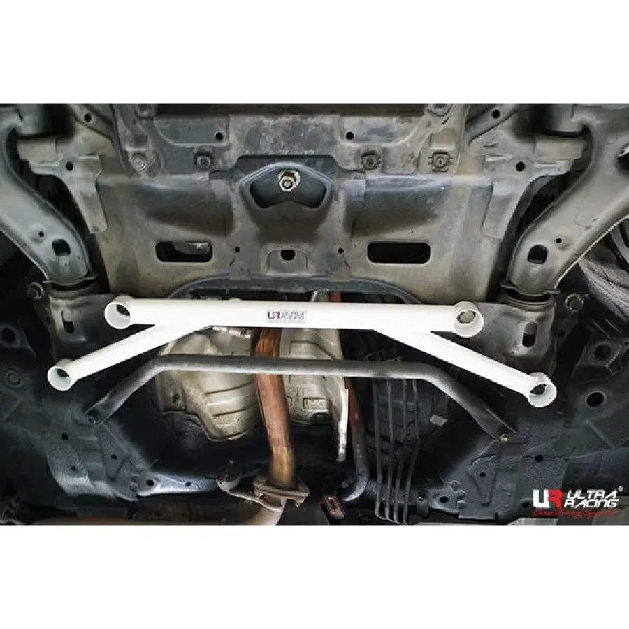 Ultra Racing Honda Jazz Hybrid 1.3 10+ UltraRacing 4-Point Front H-Brace, référence LA4-2064