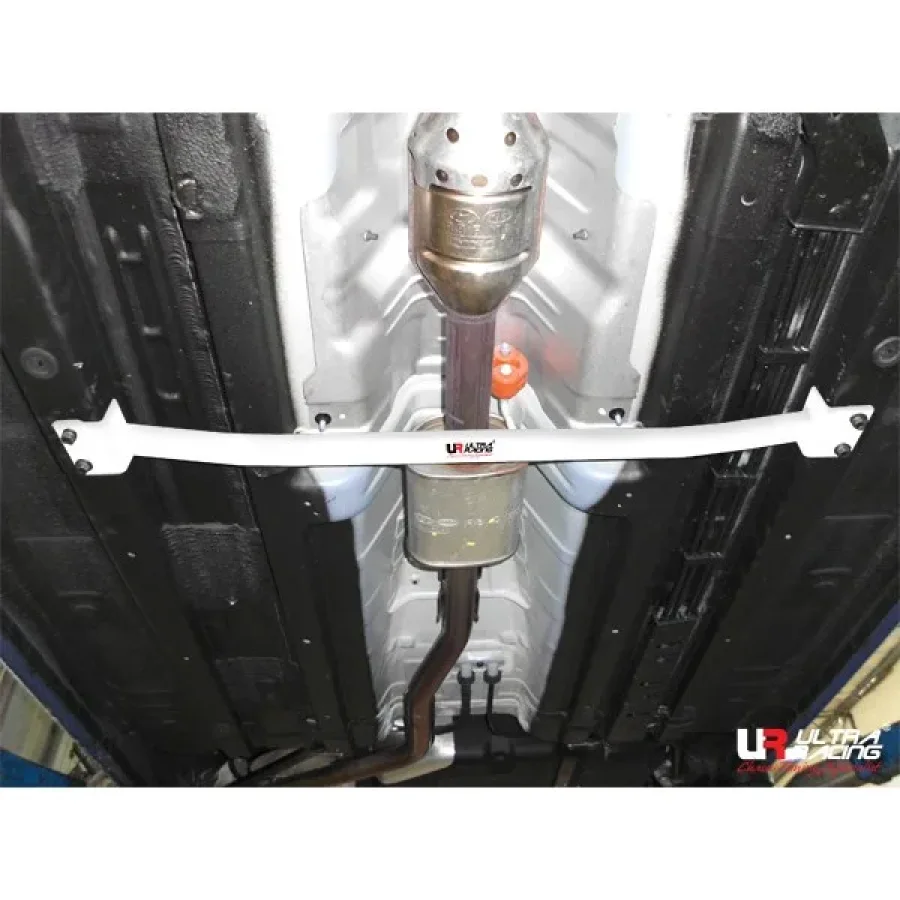 Ultra Racing Hyundai Accent/i25 1.6D 10+ UltraRacing Mid Lower Bar 2087, référence ML2-2087