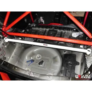 Ultra Racing Suzuki Swift (+Sport) 10+ UltraRacing 2P Rear Upper Strutbar, référence RE2-2005