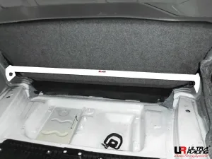 Ultra Racing BMW 3-Series E90 05+ 320 Ultra-R 2-Point Rear Upper Strutbar, référence RE2-2077