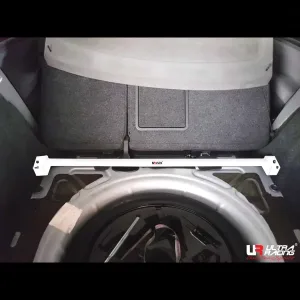 Ultra Racing VW Golf 5 (incl GTI) UltraRacing 2P Rear Upper Strutbar, référence RE2-2154