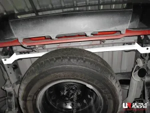 Ultra Racing Ford Ranger T6 2.2D 11+ Ultra-R 2P Rear Torsion Bar 1990, référence RT2-1990