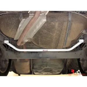 Ultra Racing Toyota Corolla 1.8 00-13 UltraRacing 2P Rear Lower Tiebar, référence RL2-446