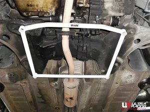 Ultra Racing Citroen C2/C3 1.6 UltraRacing 4-Point Front Lower Brace, référence LA4-2546