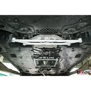 Ultra Racing Mazda 3 13+ / 6 12+ UltraRacing 4P Front Lower Brace 2591, référence LA4-2591