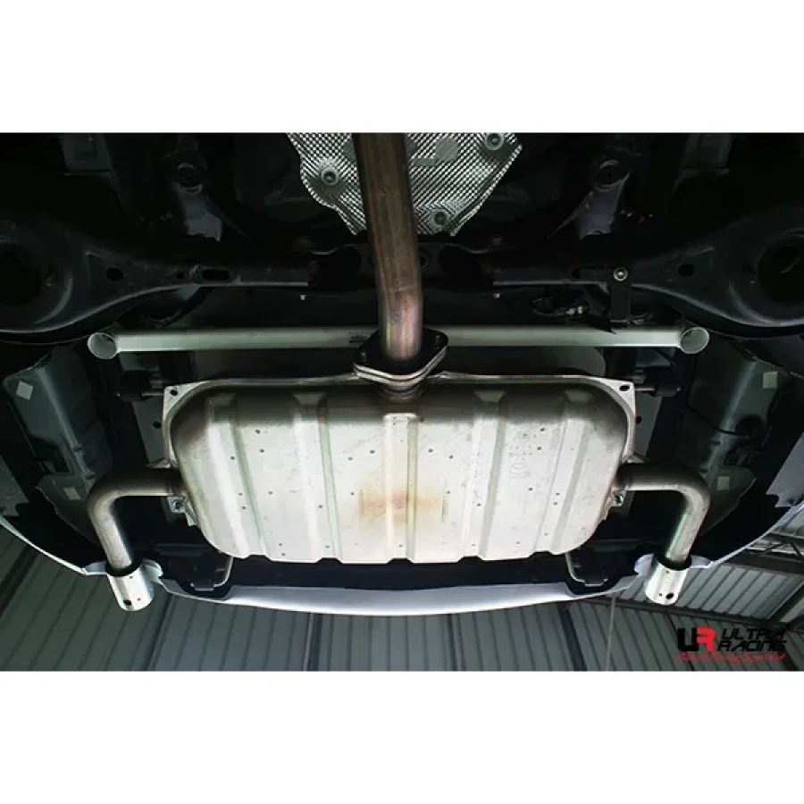 Ultra Racing Mazda 3 13+ / 6 12+ UltraRacing 2P Rear Lower Brace 2594, référence RL2-2594