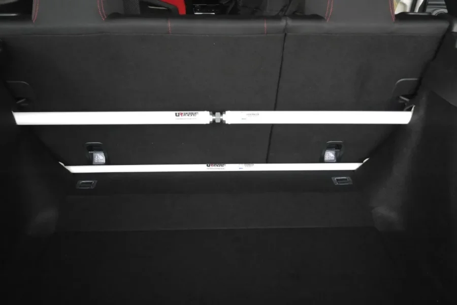 Ultra Racing Honda Civic Type-R FK8 17+ Ultra-R 2P Rear Upper Strutbar, référence RE2-3933A