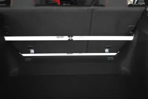 Ultra Racing Honda Civic Type-R FK8 17+ Ultra-R 2P Rear Trunk Bar, référence RE2-3934