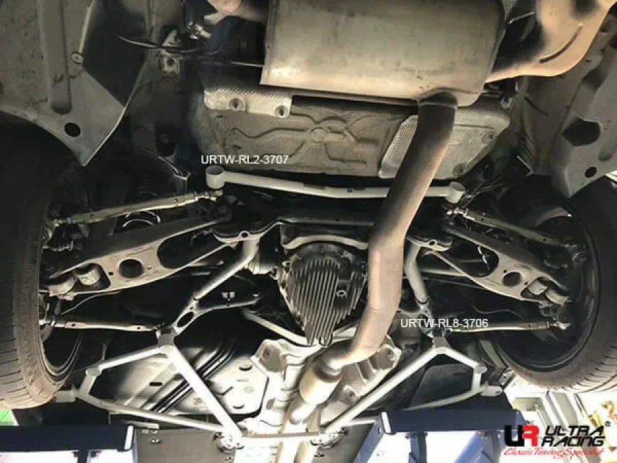 Ultra Racing BMW M2 F87 UltraRacing 8-Point Rear Lower Brace, référence URTW-RL8-3706