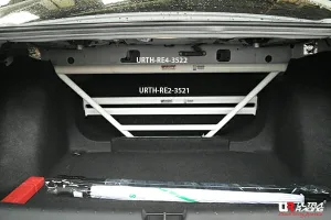 Ultra Racing Honda Civic 15-17 FC 1.5T/1.8 Ultra-R 2P Rear Upper Strutbar, référence URTH-RE2-3521