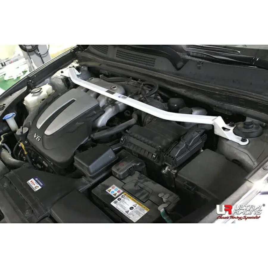 Ultra Racing Hyundai Grandeur HG 3.0 LPI 11+ Ultra-R Front Upper Strutbar, référence URKR-TW2-2674