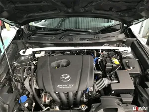 Ultra Racing Mazda CX-3 1.5D /2.0 15+ UltraRacing 2P Front Upper Strutbar, référence TW2-3498