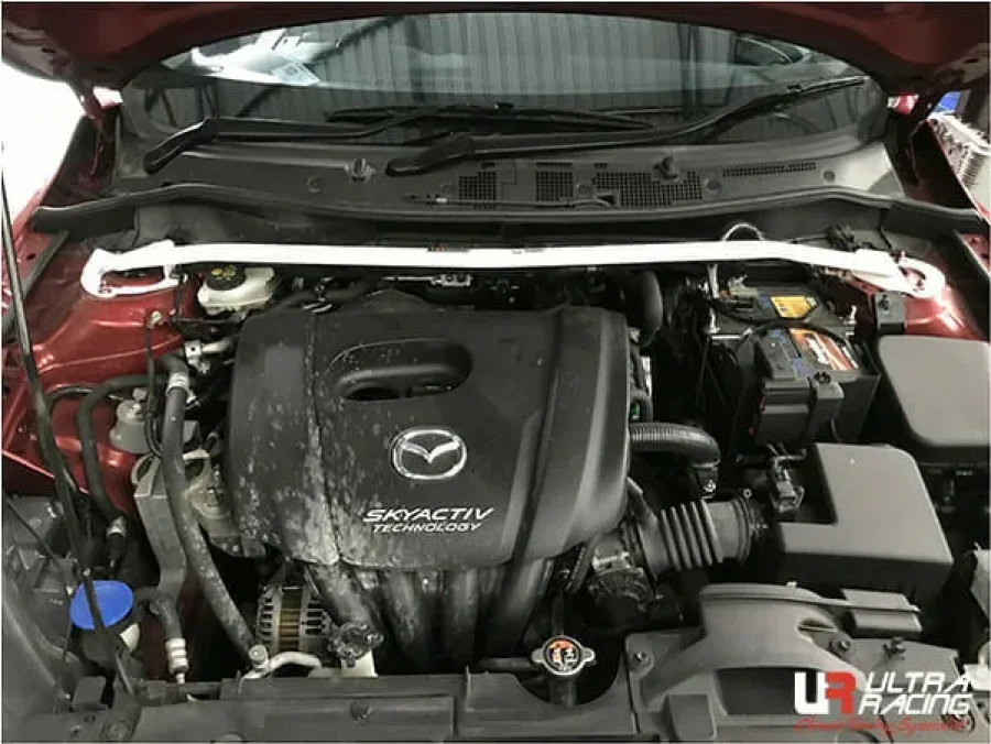 Ultra Racing Mazda 2 DJ 14+ 1.5 UltraRacing 2-Point Front Upper Strutbar, référence URTH-TW2-3142