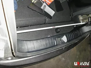 Ultra Racing Toyota IQ AJ10 09-15 Ultra Racing Rear Strut Bar, référence URUS-RE2-2319