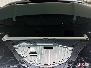Ultra Racing Honda CRV (RW 1/6) 16+ UltraRacing Front Member Brace, référence URTH-LA2-3819
