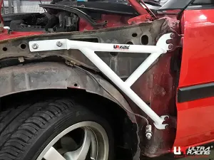 Ultra Racing Mazda 323F 1.6l 89-94 (2WD) (Caburetor) Ultra-R Fender Brace, référence FD3-3480P